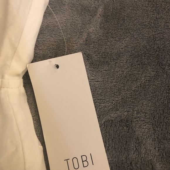 BNWT WHITE DRESS - Picture 3 of 4